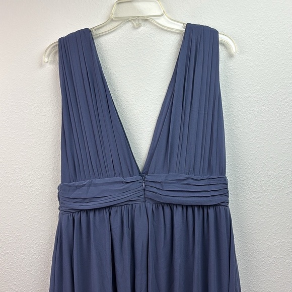 NEW, LULU’s formal maxi gown, leg slit, deep V neck, flowing chiffon dress - Picture 9 of 15